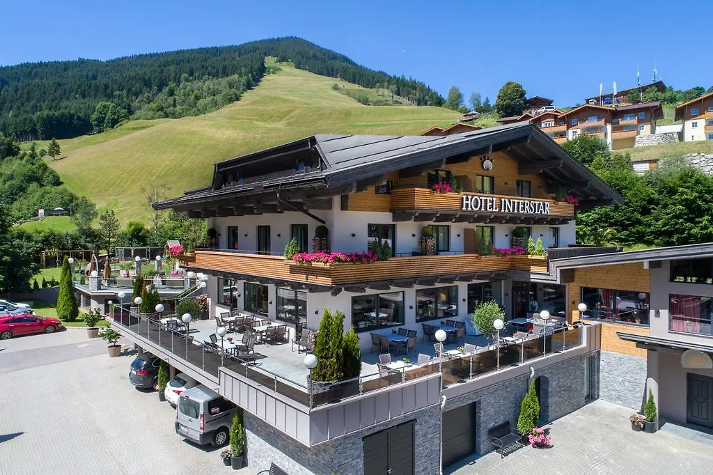 Hotel Interstar Saalbach-Hinterglemm 4*,  Austria