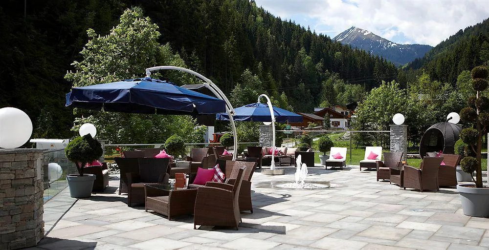 Hotel Interstar Saalbach-Hinterglemm 4*,