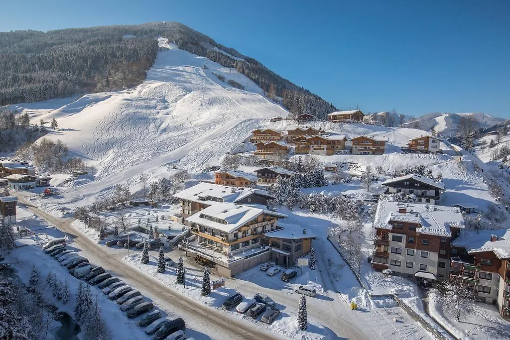 Hotel Interstar Saalbach-Hinterglemm 4*,  Austria